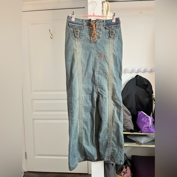 Women's Blue Denim Jeans - Picture 2 of 6